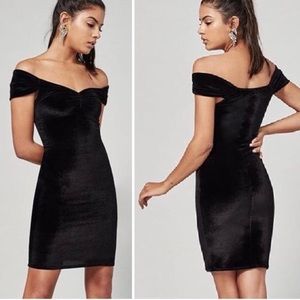 Reformation Ginger Velvet Off Shoulder Dress